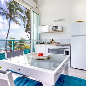 https://le-touloublue-tres-bel-appartement-face-a-la-mer.comcaribbean.com